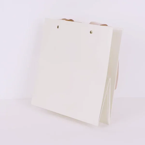 တန်ဖိုးကြီးလက်ဆောင်အိတ်များ